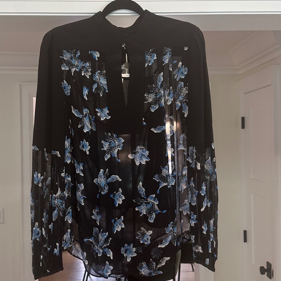 NWT - DVF black semi-sheer chiffon blouse with blue orchid print - Size 12 - Picture 1 of 11